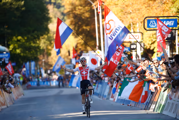 Marc Hirschi aus der Schweiz gewann das Straßenrennen der Herren U23.
