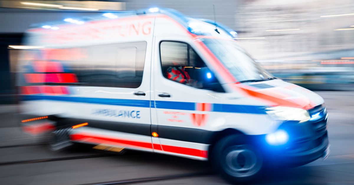 Mopedfahrerin-in-St-Johann-prallte-gegen-Zaunpfahl-Schwer-verletzt-ins-Spital-gebracht