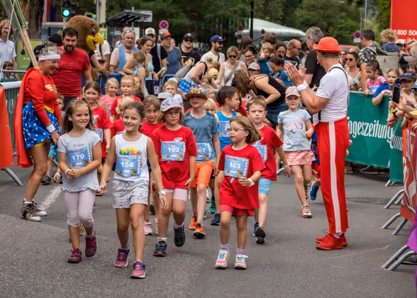 Klasse bis 6 Jahre (Äffchen - 800m)