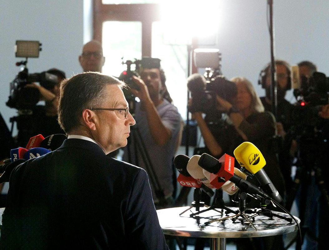 Die „Futtertröge“ der Parteien: Postenschacher und was dagegen getan werden kann