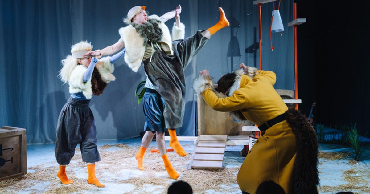 Theatergl-ck-mit-drei-K-ken-So-ist-das-Innsbrucker-Kinderst-ck-Chick-