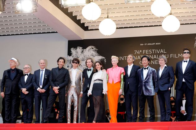 Bill Murray, Thierry Fremaux, Hippolyte Girardot, Adrien Brody, Timothee Chalamet, Wes Anderson, Lyna Khoudri, Tilda Swinton, Alexandre Desplat, Stephen Park, Mathieu Amalric und Benicio del Toro bei der Premiere von "The French Dispatch".