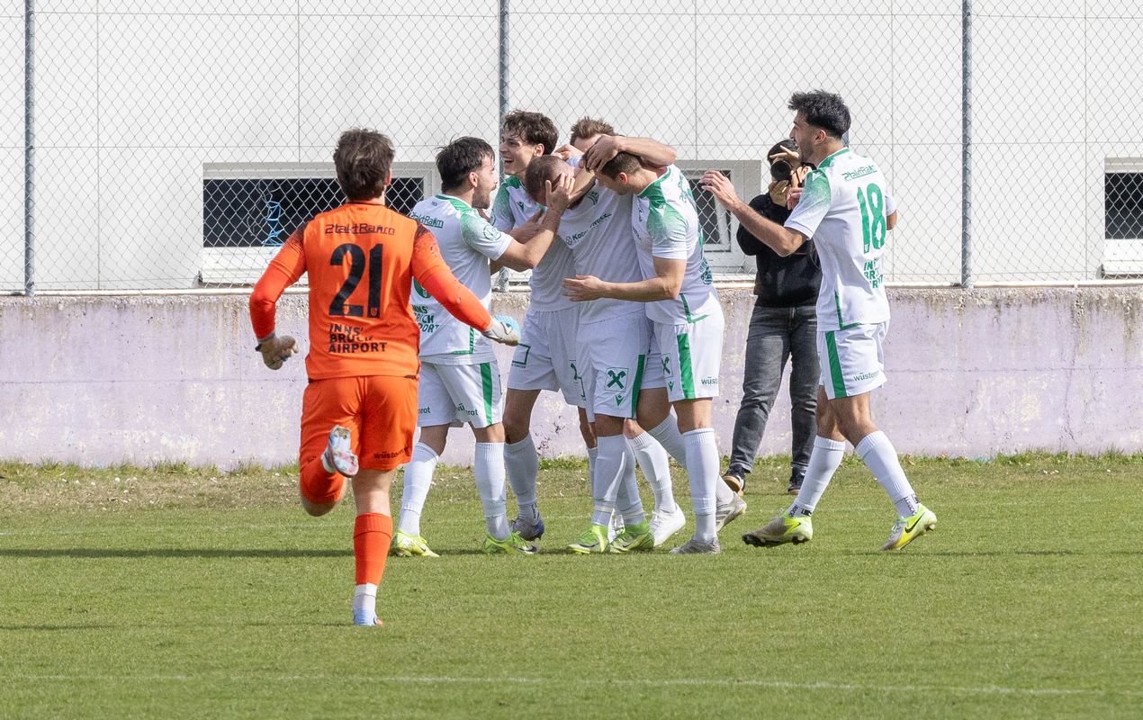 No Pranter, no Party! Stürmer schoss Völs mit sensationellem Treffer zum Sieg