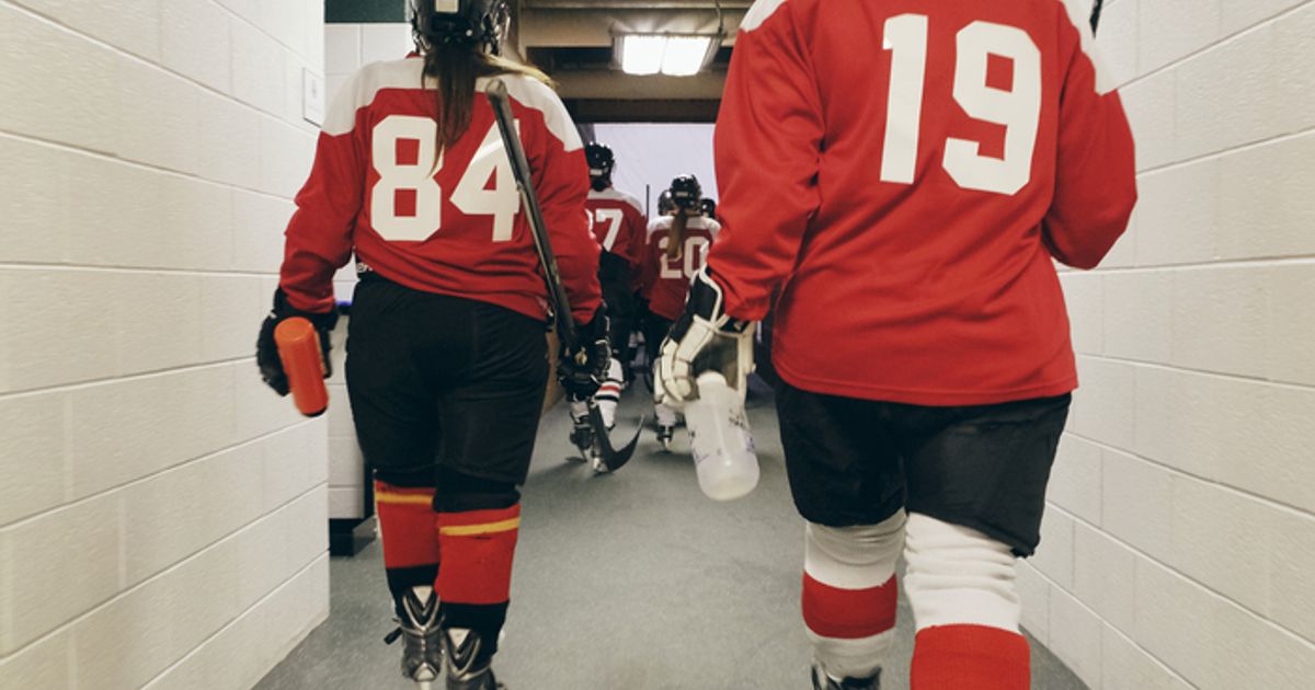 Tiroler-Betreuer-spionierte-M-dchen-in-Kabine-aus-Schmerzensgeld-f-r-junge-Sportlerin