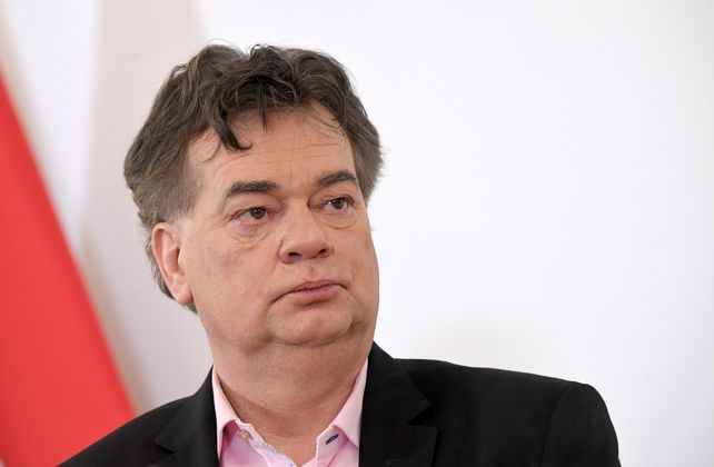 "Ich habe meine Haltung, meine persönliche Meinung, wie das dann dargestellt wurde, gestern kundgetan. Das ist natürlich die der Grünen." Vizekanzler Werner Kogler pocht privat auf Aufnahme.