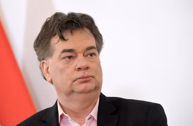 "Ich habe meine Haltung, meine persönliche Meinung, wie das dann dargestellt wurde, gestern kundgetan. Das ist natürlich die der Grünen." Vizekanzler Werner Kogler pocht privat auf Aufnahme.