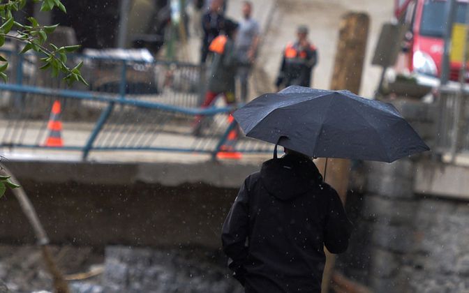 Weitere Regenfälle erleichtern die Arbeiten nicht.