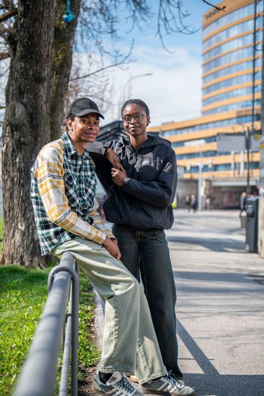 Breite Unterstützung für Victoria und Joseph: Das sagen TT-LeserInnen zum Fall Oshakuade