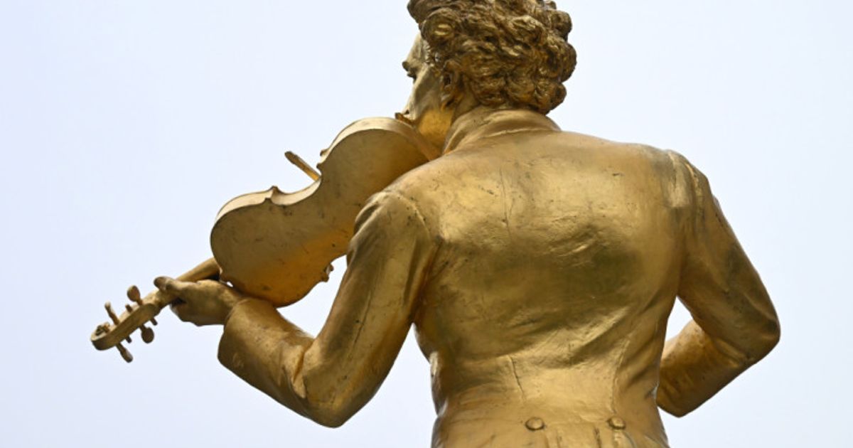 Das-Strauss-Jahr-steuert-auf-seinen-Klimax-zu