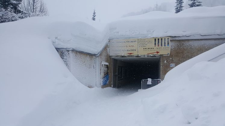 Große Schneemengen in St. Anton am Arlberg.