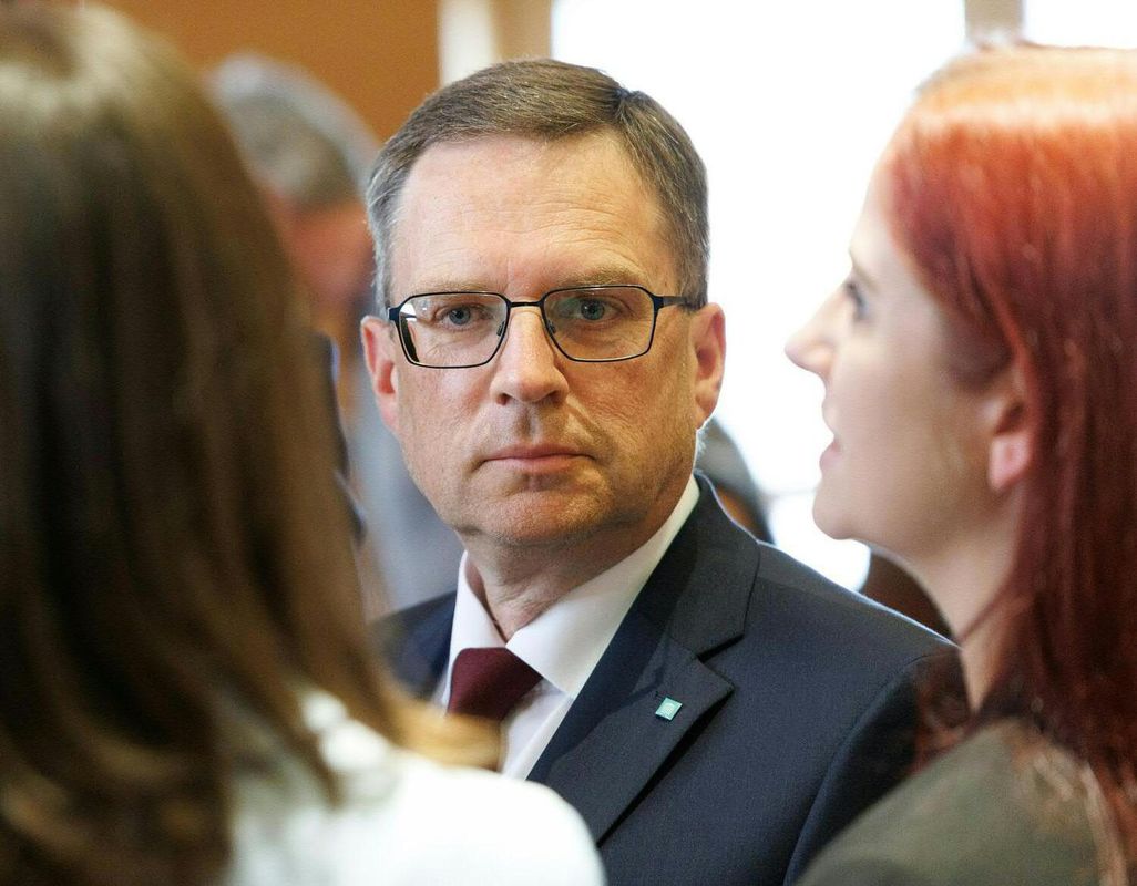 Schuldspruch im „Postenschacher“-Prozess: Wöginger tritt als ÖVP-Klubchef zurück
