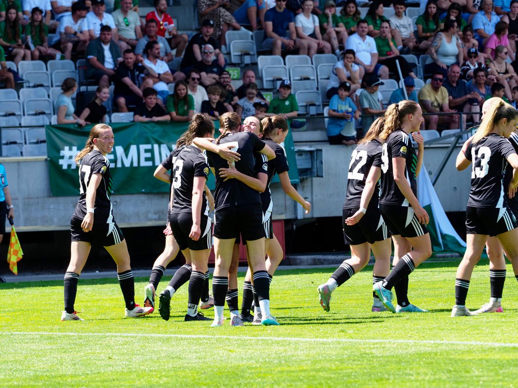 Wacker-Damen gaben sich keine Blöße: Pokal-Party nach klarem Sieg gegen Telfs