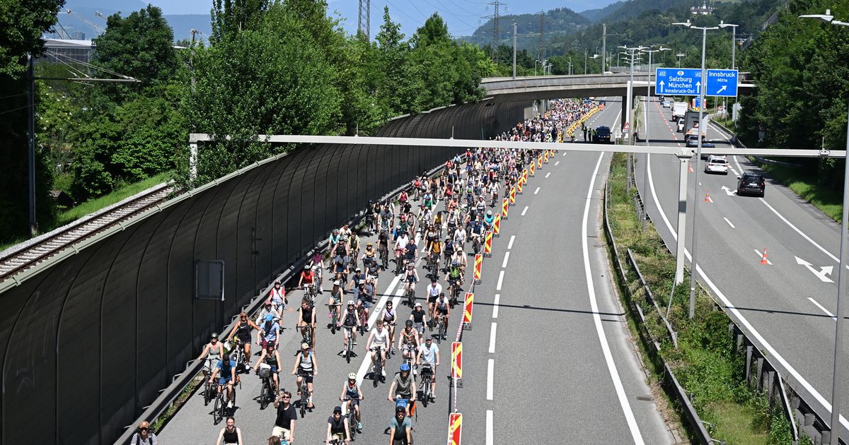 Hunderte-bei-Rad-Demo-auf-der-Inntalautobahn-Hoffe-dass-sich-jetzt-was-bewegt-