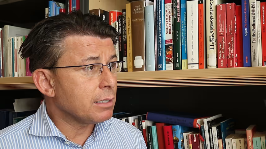 Putin, MH17, Syrien: Russland-Experte Mangott im Video-Interview