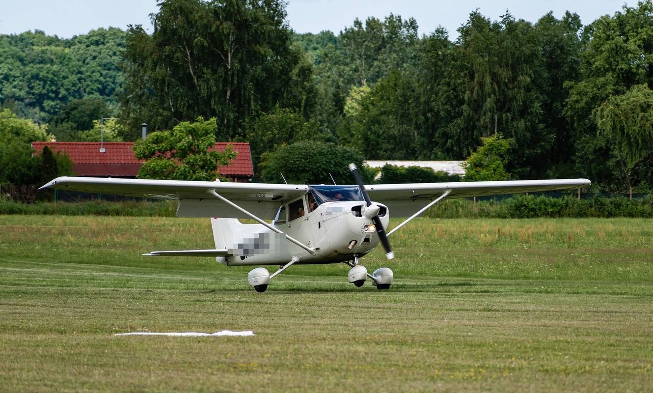 Paragleiterin mit Cessna erfasst: Tiroler Pilot war mit Fluggast unterwegs