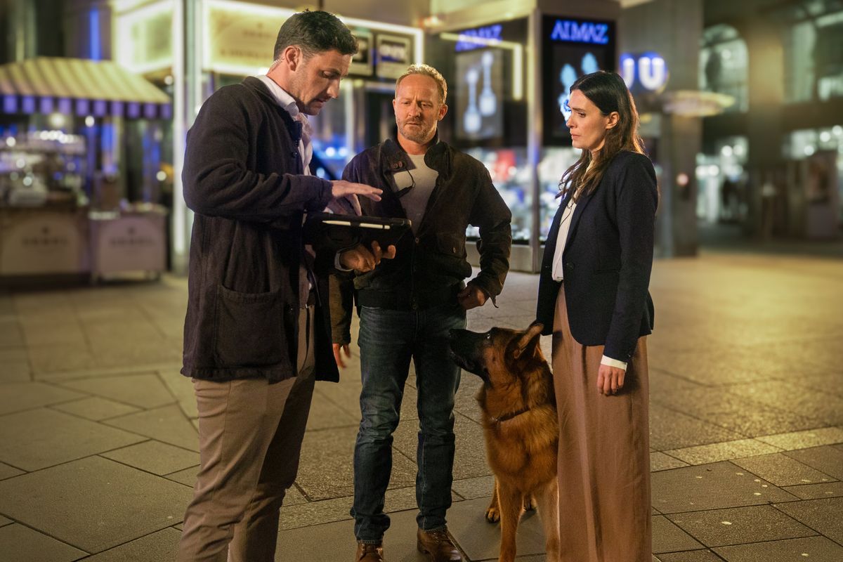 Ein Hund und sein Kommissar: So ist die Wiederauflage von „Kommissar Rex“