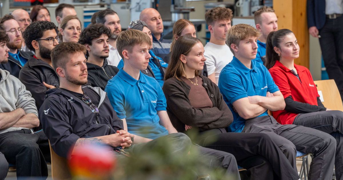 -Eine-Ausbildung-ist-kein-Honiglecken-Plansee-Lehrlinge-starten-als-Fachkr-fte-durch