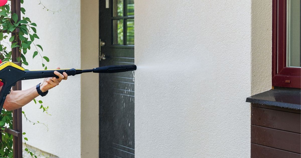 Geld-kassiert-Fassade-blieb-schmutzig-Polizei-ermittelt-gegen-dubiose-Reinigungsfirma