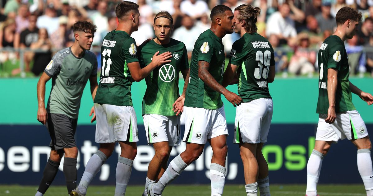 Favoriten-gaben-sich-im-DFB-Pokal-keine-Bl-e-Wolfsburg-gewann-gleich-9-0
