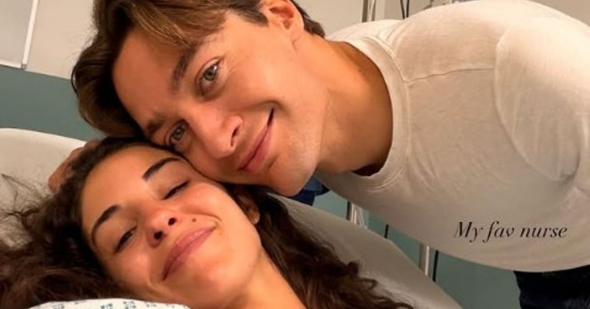 Kurz-vor-dem-Saisonstart-Russell-wacht-bei-Freundin-am-Krankenhausbett