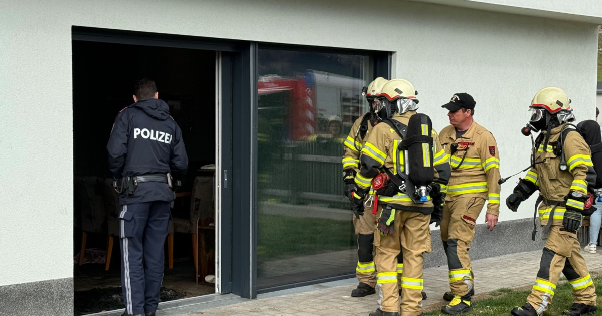 Frau-schlug-beim-Heimkommen-Rauch-entgegen-Haus-in-Terfens-nach-Brand-nicht-bewohnbar