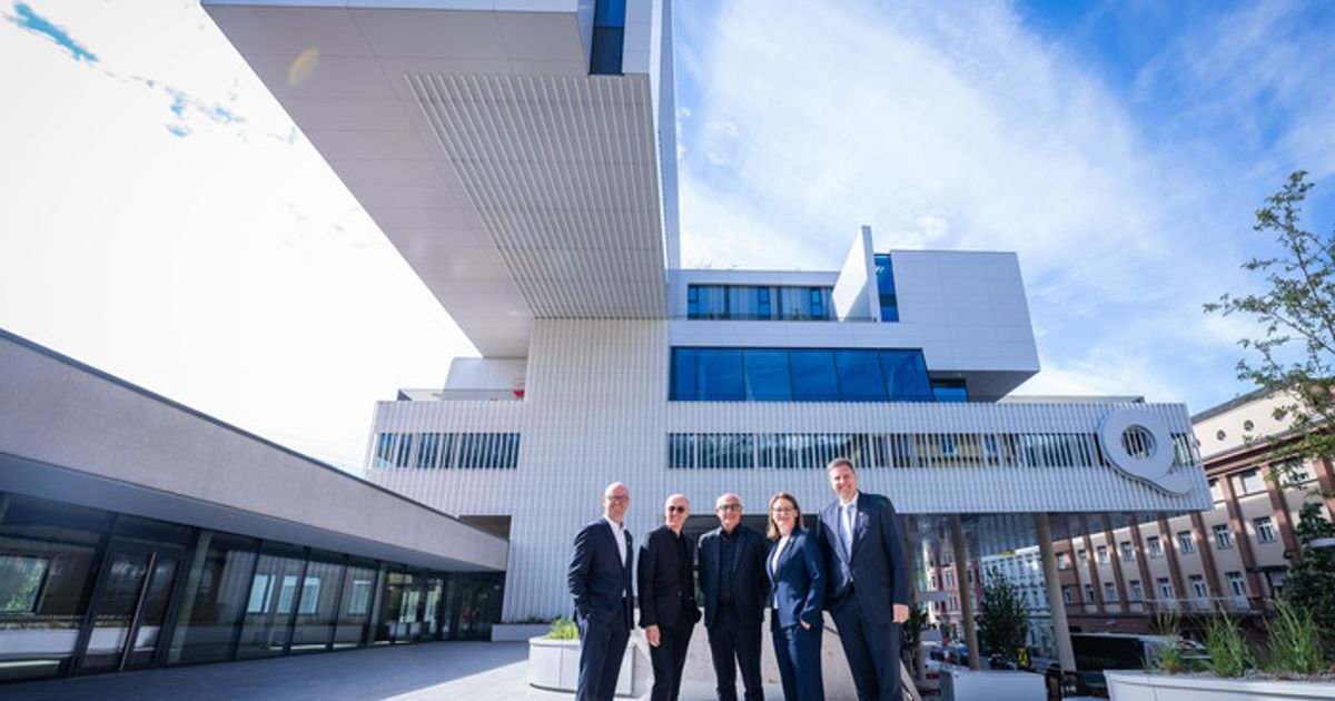 Start-f-r-Stadt-in-der-Stadt-Raiffeisen-er-ffnet-155-Mio-Euro-teures-Raiqa-Quartier