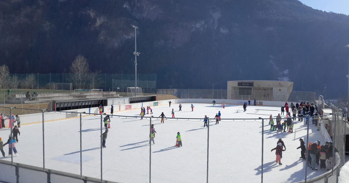 Warum-man-am-Imster-Eislaufplatz-noch-auf-ein-Weihnachtswunder-hofft