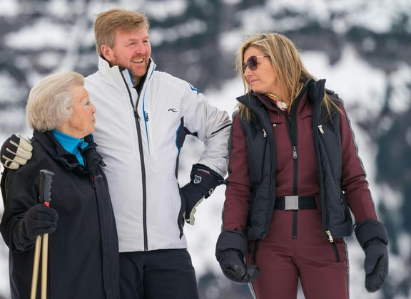 Prinzessin Beatrix, König Willem-Alexander und Königin Maxima.