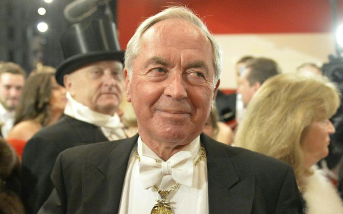 Alle Jahre wieder: Ski-Legende Karl Schranz ist Stammgast am Opernball.