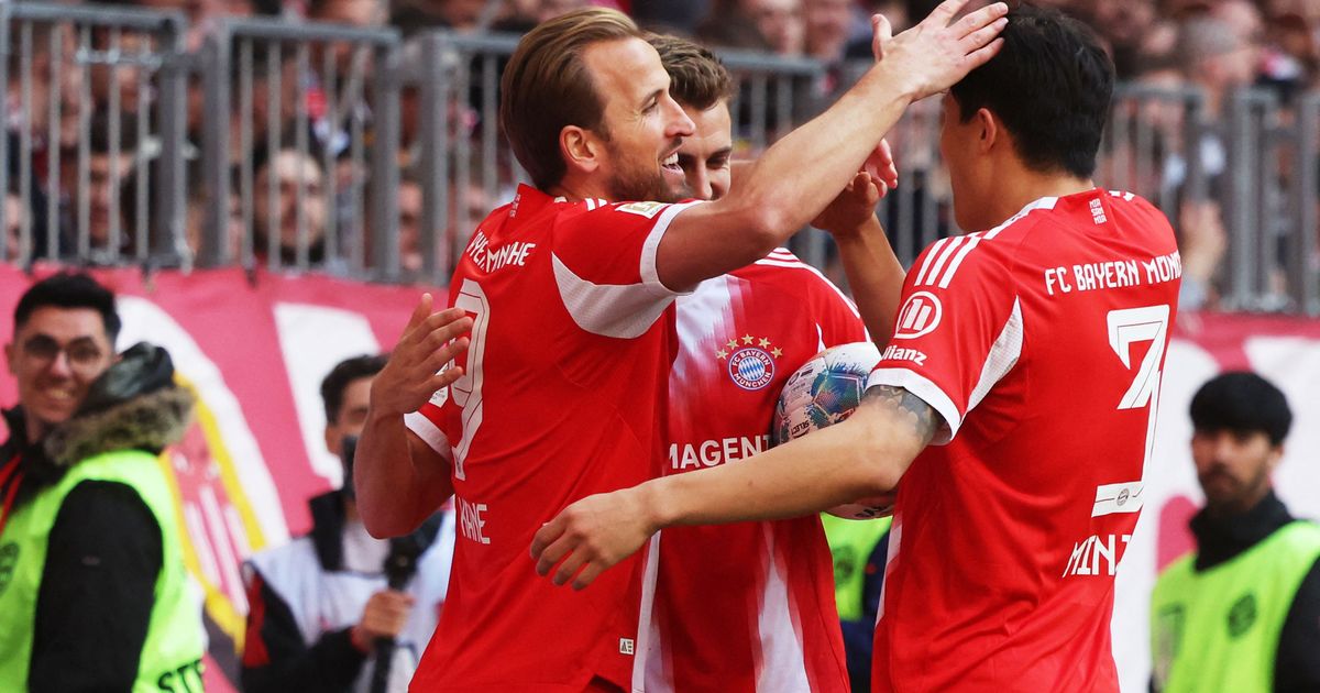 4-2-Erfolg-gegen-Stuttgart-FC-Bayern-M-nchen-ist-vorzeitig-deutscher-Meister