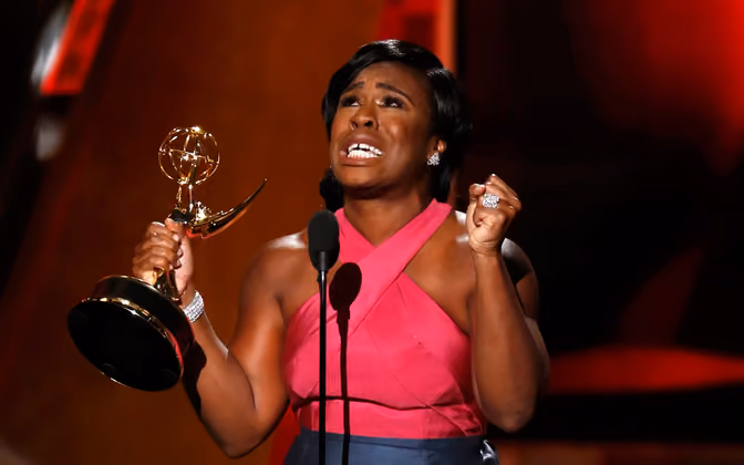 Über den Emmy als Beste Drama-Nebendarstellerin freute sich Uzo Aduba.