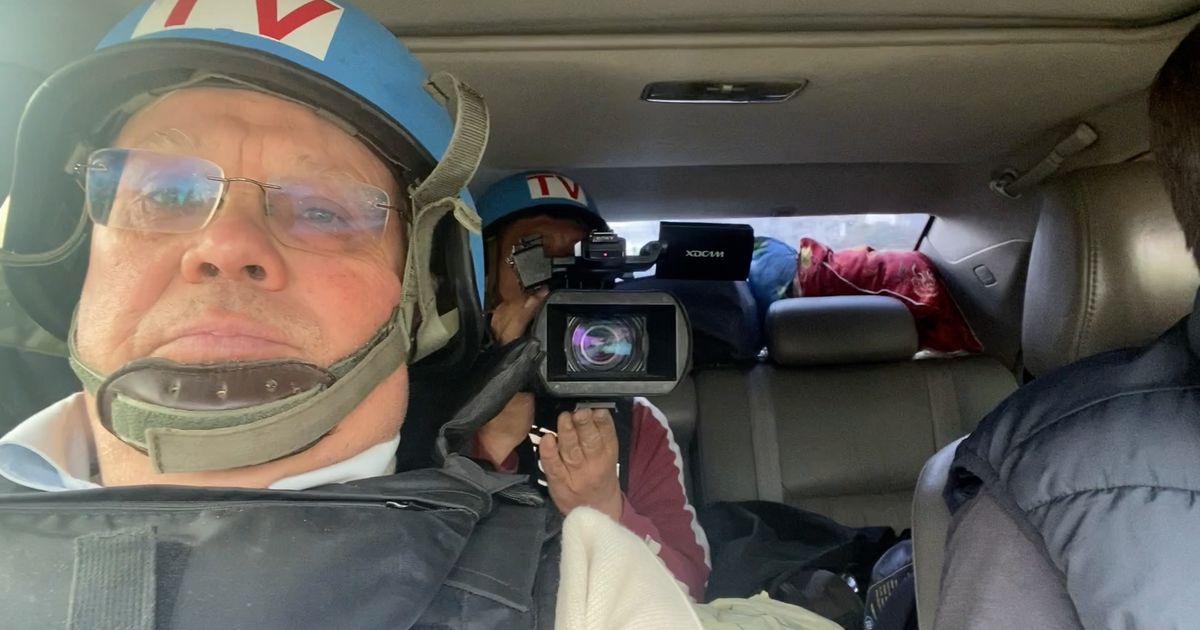 ORF-Reporter-Wehrsch-tz-entging-knapp-einem-Drohnenangriff-in-der-Ukraine