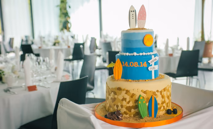 Marian Moschen bäckt zwei, drei Torten pro Wochen. Hier ist eine Hochzeitstorte zu sehen.