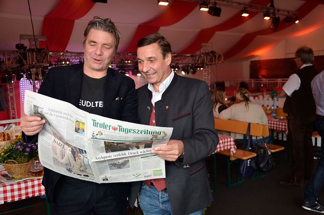 Hakon Hirzenberger (l.; Steudltenn Uderns) mit VP-GF Martin Malaun.