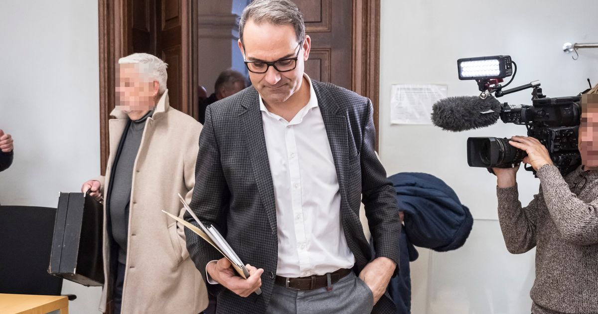Tiroler-Ex-WK-Pr-sident-Christoph-Walser-vor-Berufungssenat-am-Oberlandesgericht