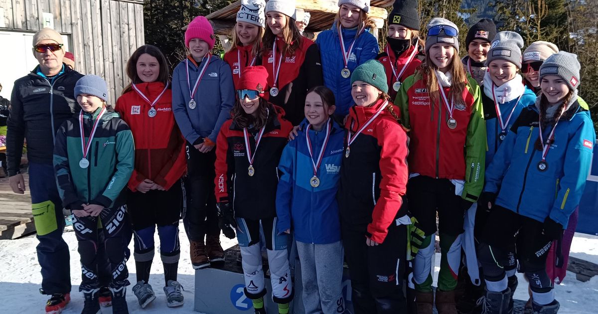 Sportliche-Sch-ler-auf-Ski-Vier-Teams-k-mpfen-im-M-rz-um-Bundesmeistertitel