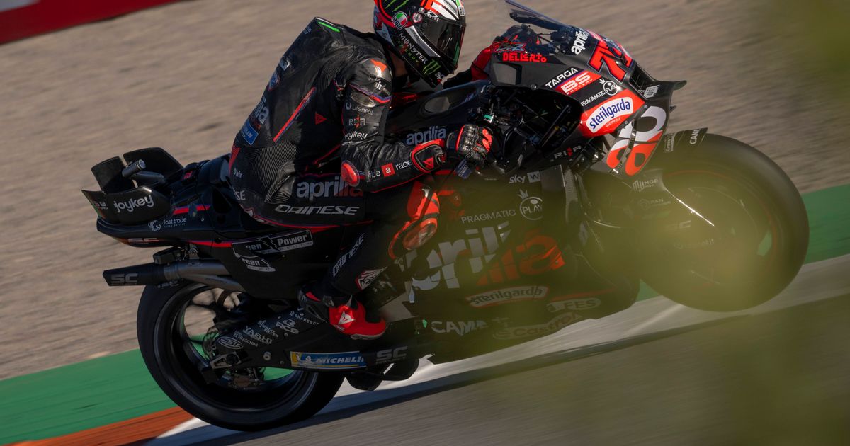 Bezzecchi-f-hrte-Aprilia-Doppelsieg-bei-Saisonfinale-der-Moto-GP-an