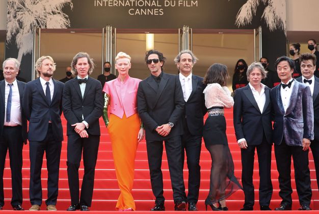 Hippolyte Girardot, Owen Wilson, Wes Anderson, Tilda Swinton, Adrien Brody,  Alexandre Desplat, Lyna Khoudri, Mathieu Amalric, Stephen Park und Benicio Del Toro 