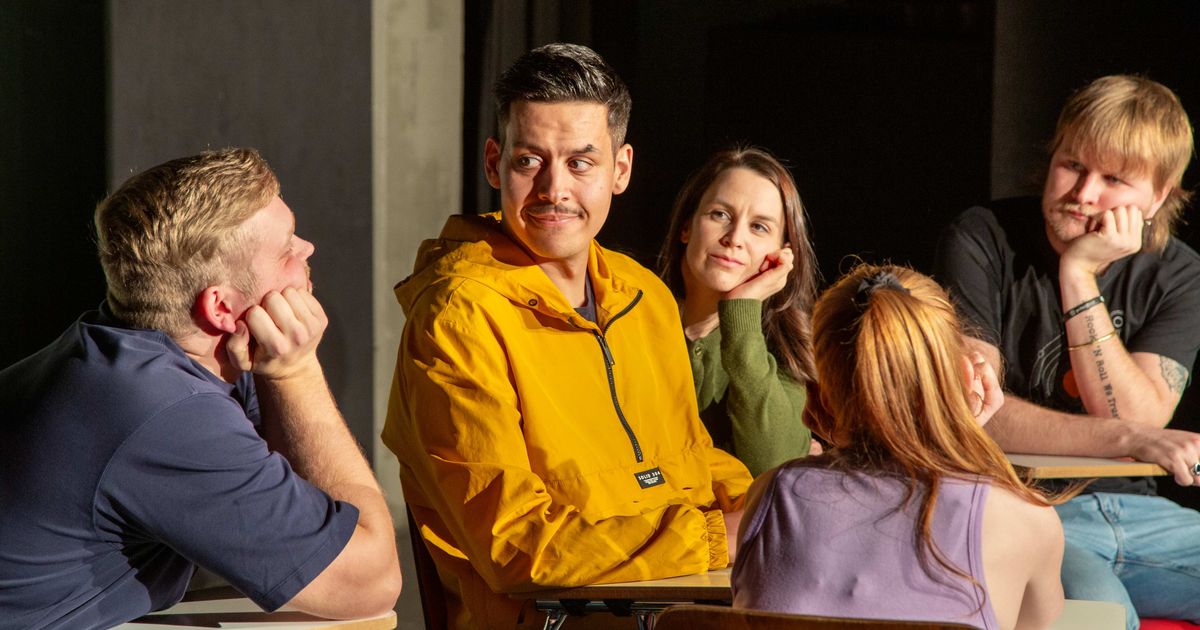 -Konfetti-feierte-erfolgreiche-Premiere-in-der-Imster-Stadtb-hne