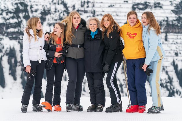 Prinzessin Ariane, Prinzessin Leonore, Prinzessin Catharina-Amalia, Prinzessin Beatrix, Prinzessin Alexia, Prinz Constantijn und Prinzessin Eloise.