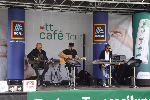 Die Band Prime Time ist schon von Anfang an ein treuer Begleiter der Frühstückstour der Tiroler Tageszeitung durch die Bezirke.