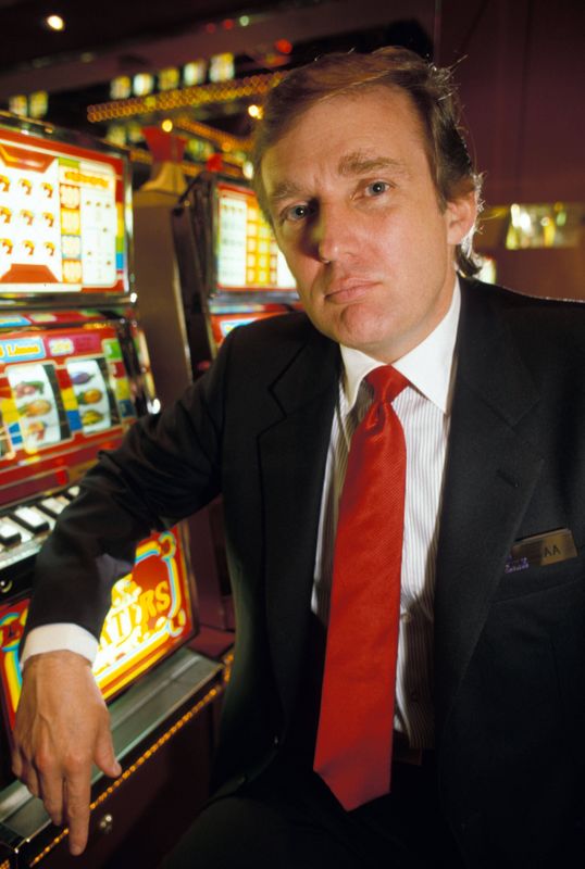 Wetten auf Tod und Zerstörung haben Millionengewinne abgeworfen