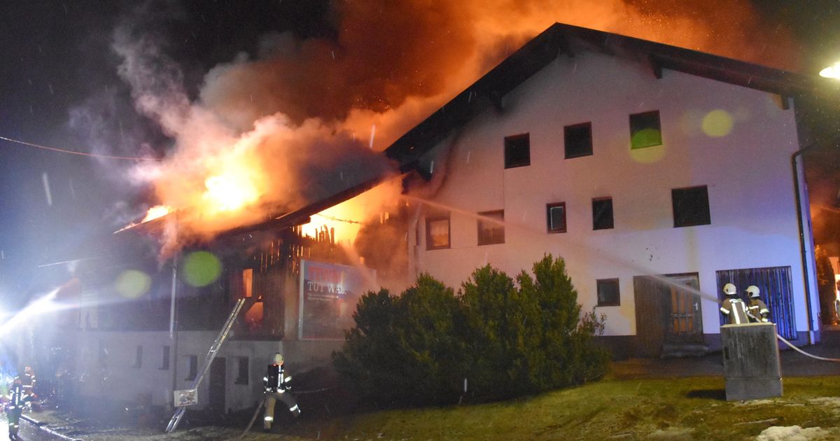 Zwei-Wohnh-user-durch-Feuer-in-Ried-zerst-rt-Brandursache-steht-nun-fest