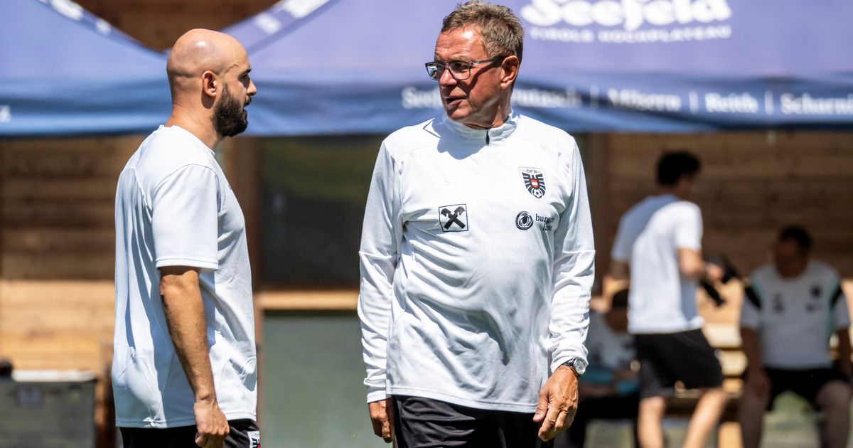 Was-ist-da-los-FB-Teamchef-Rangnick-verhandelt-mit-deutschem-Zweitligisten