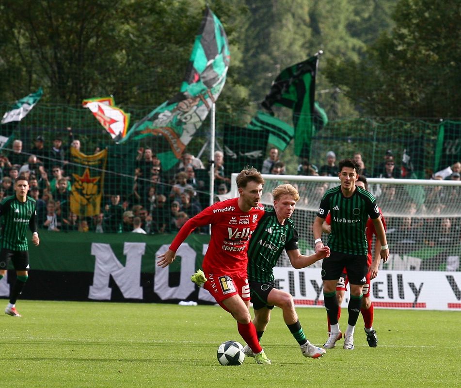 Tiroler Gipfeltreffen im Tivoli zwischen Wacker und Imst, Satzball für St. Johann