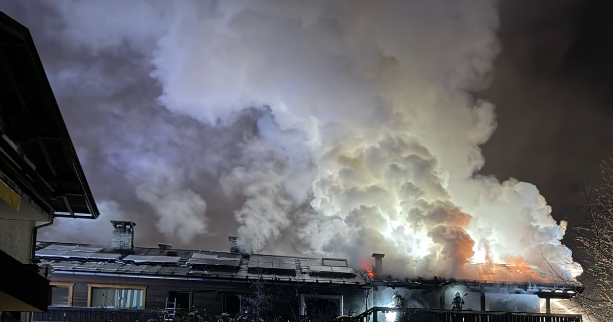 Gro-brand-in-Kitzb-hel-Bewohner-konnten-fl-chten-120-Feuerwehrleute-im-Einsatz