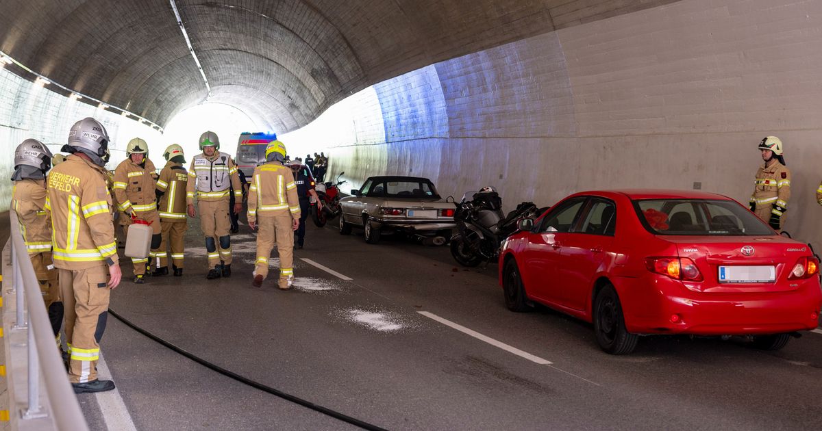 Accident after risky overtaking maneuver in Seefeld: Driver flees ...