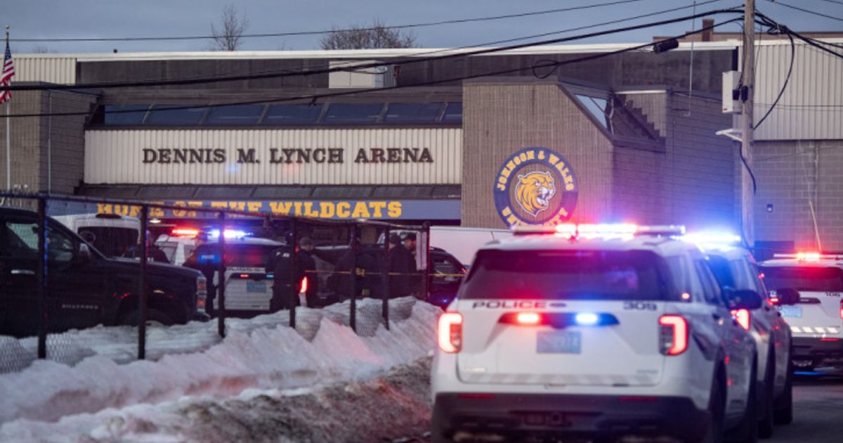 Drei-Tote-nach-Sch-ssen-in-Sporthalle-in-den-USA