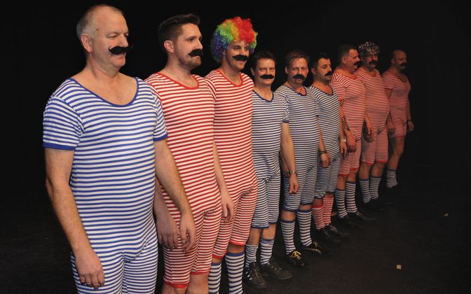 Auch ein paar Herren trauten sich in den Hexenkessel der Weibernacht: Die Männer von der 1. Schwazer Faschingsgilde boten eine unterhaltsame Showeinlage.