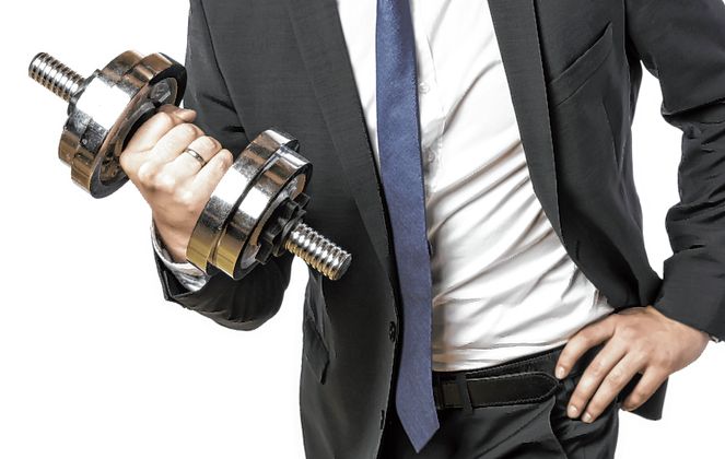 FIRMENFITNESS: Mitarbeiter, die regelmäßig trainieren, sind stressresistenter, produktiver, glücklicher und gesünder. Life-Work-Balance sollte nicht nur ein Schlagwort sein, sondern auch umgesetzt werden.